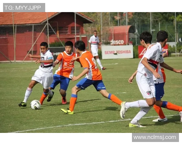 足球明星的光辉岁月：一场关于梦想与奋斗的电影之旅